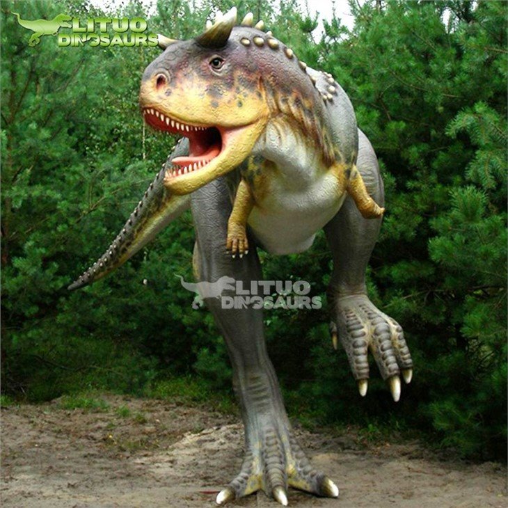 Theme Park Dinosaur of Carnotaurus (4)